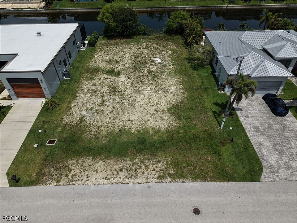 2nd image of 3315 SW 11th Ct