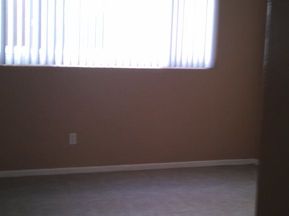 5th image of 2963 54th St