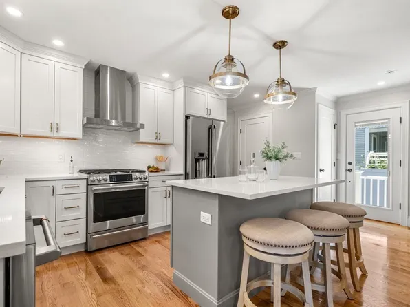 13 Grant Ave #1, Belmont, MA 02478