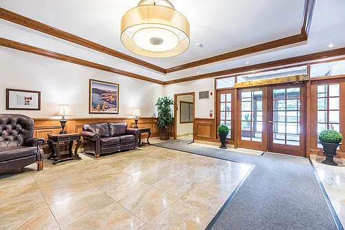 411 River Rd #404 Photo 1