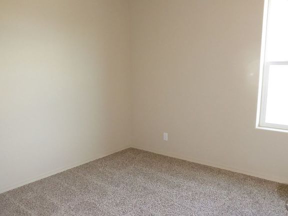 2nd image of 2655 N Glidden St #A
