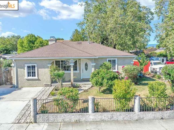 1004 Newbridge St East Palo Alto Ca 94303 Zillow