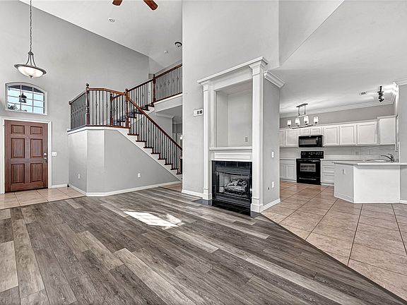 4th image of 2606 E Turtle Creek Dr