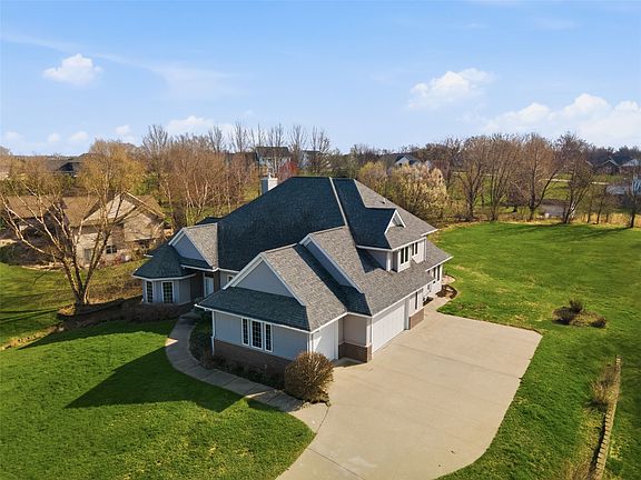 2nd image of 2502 River Run Ct