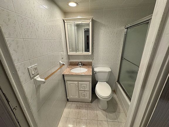 3rd image of 22 Manhattan Ct #1A