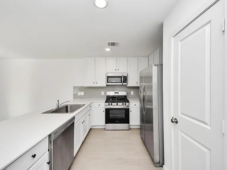 248 Hazy Pines Ln — Photo 9