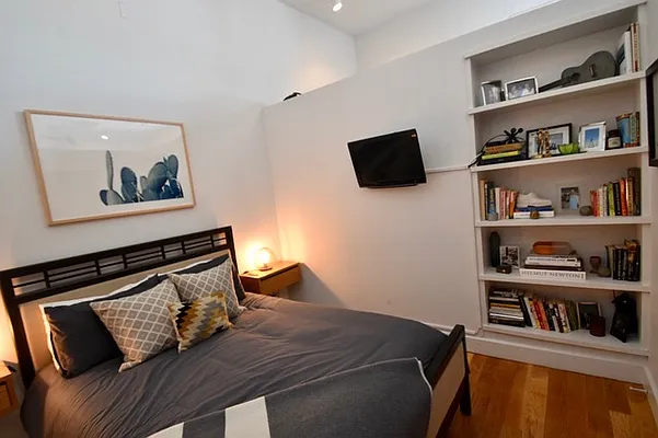 Rented by Corcoran | media 14