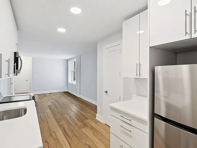 20-16 Seagirt Blvd #5B — Photo 2