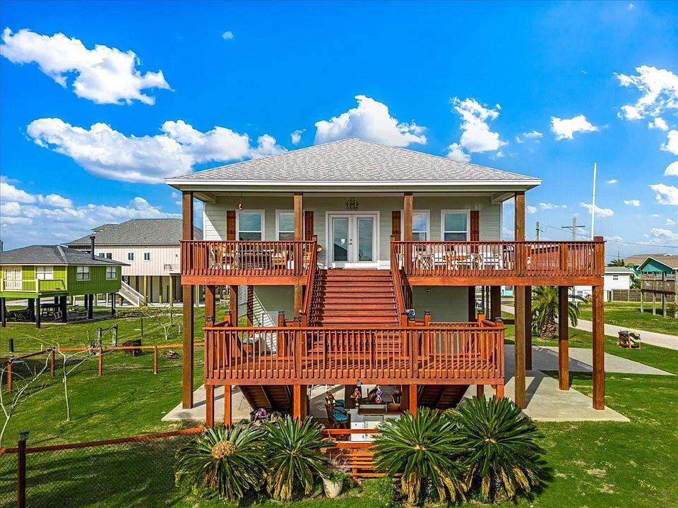 919 Eastview, Crystal Beach, TX 77650 | MLS #13665985 | Zillow