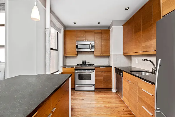 Rented by Keller Williams NYC | media 3