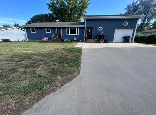 455 E 7th St, Corsica, SD 57328