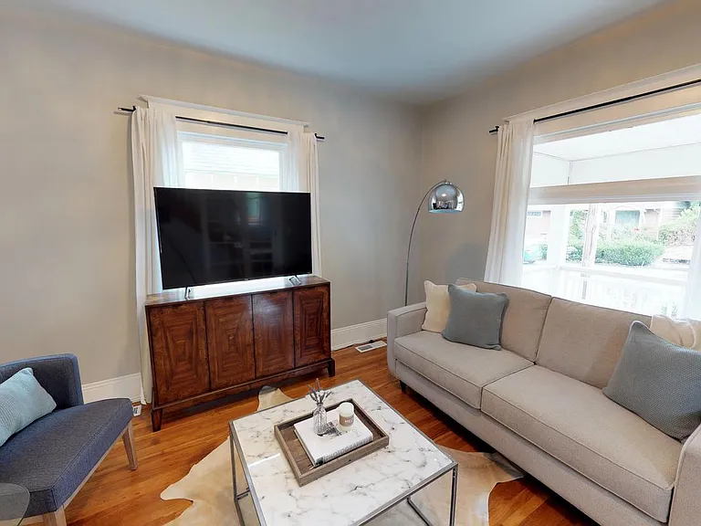 4320 SE Holgate Blvd — Photo 1