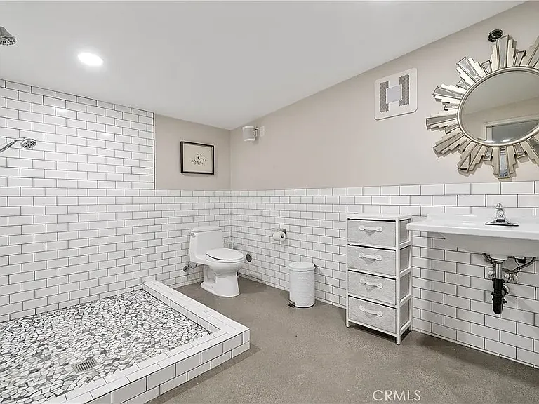 Barn Bathroom