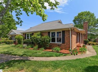 3 Hillington Pl, Greer, SC 29651