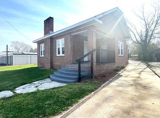 627 S Main St, Emporia, VA 23847