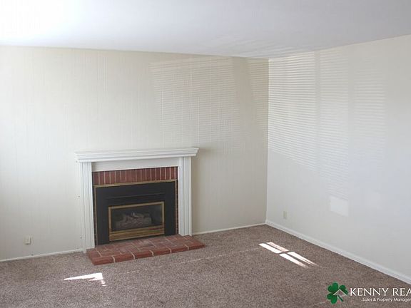4th image of 78 Arlington Dr