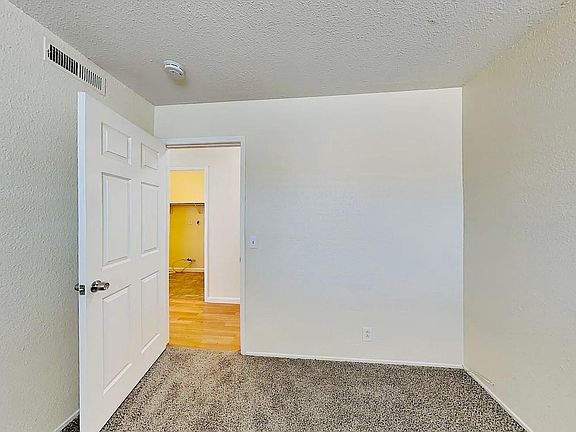 5th image of 101 Kennison Ct