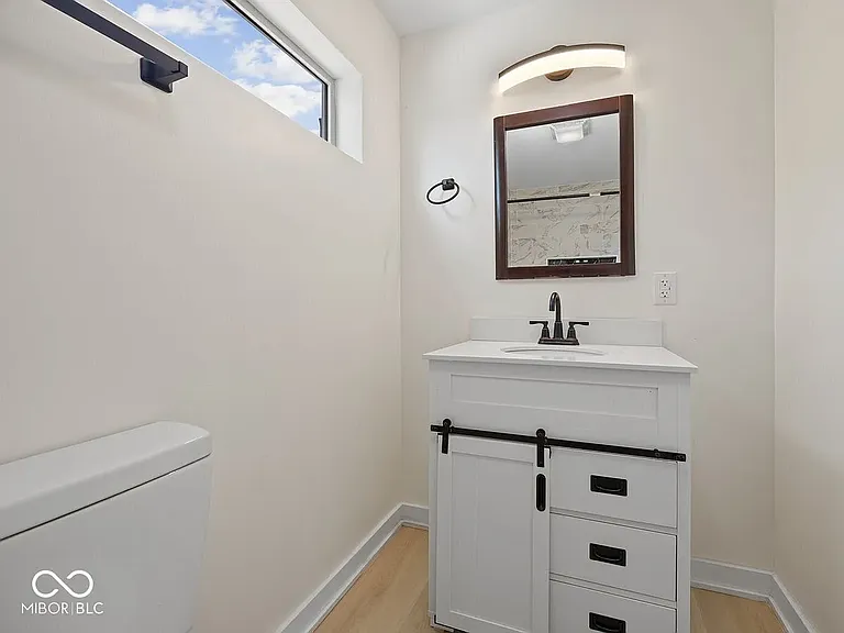 66 E Caven St #66 — Photo 11