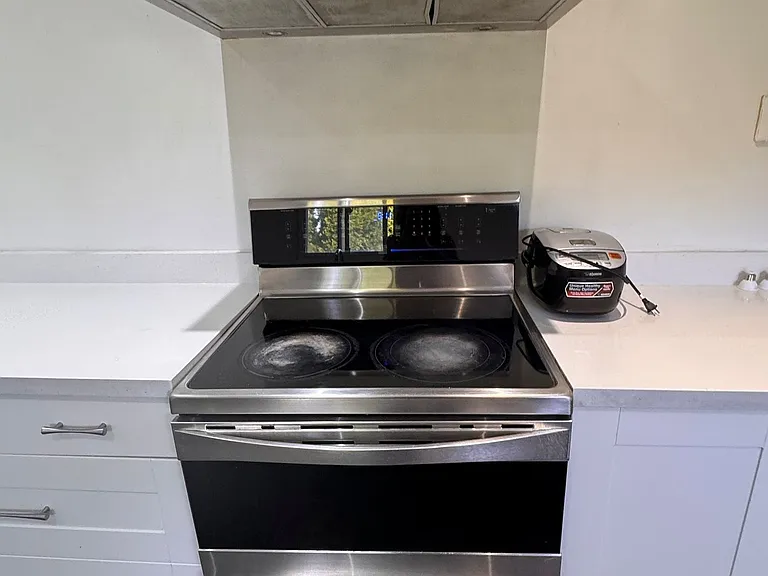2425 Carlanne Pl #MAIN — Photo 15