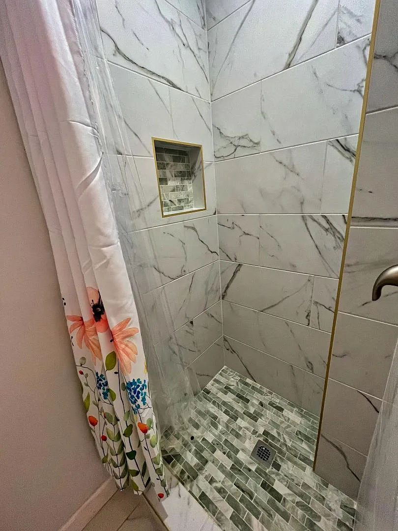 4 bed, 5.0 bath, 3000 sqft, $1,321 — Photo 4