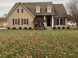 5304 Sandy Acres Dr, Sandusky, OH 44870