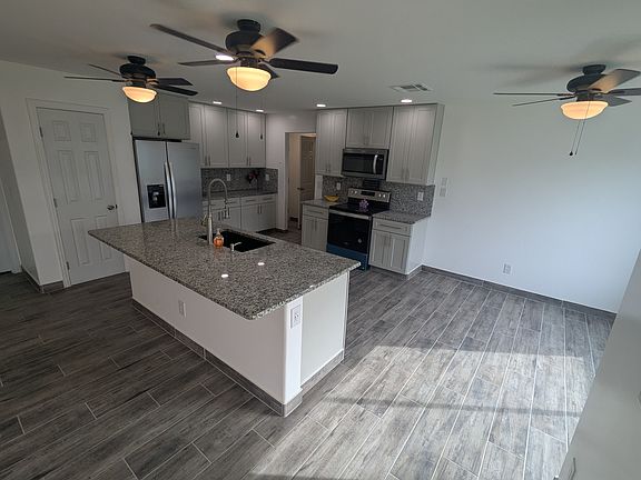 5th image of 6789 W Puget Ave