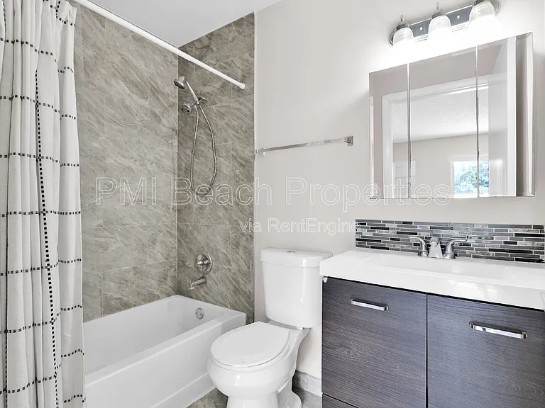414 Meadows Cir — Photo 7