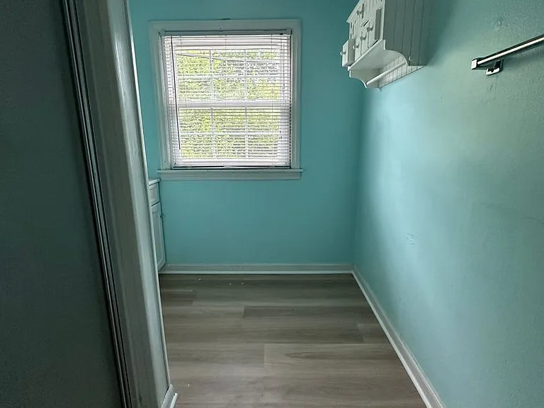 1712 W Bethel Ave — Photo 8