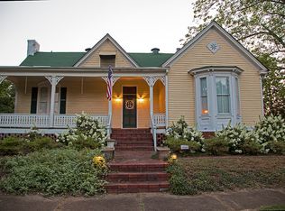 207 Broad St, Tuscumbia, AL 35674