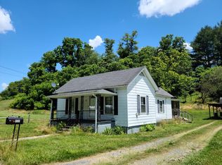 138 Perryville Rd, Saltville, VA 24370
