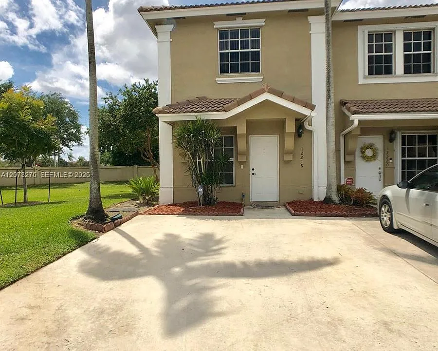 12218 SW 8th Ct