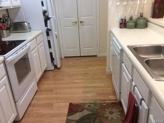 4th image of 42 Kassebaum Ln APT 107