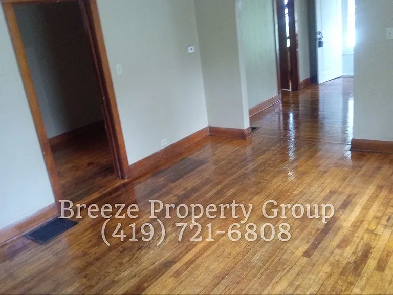 36 E Park St — Photo 3