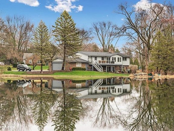 3rd image of 6 Stone Haven Dr