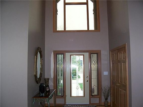 5th image of 6042 Yellow Birch Ct