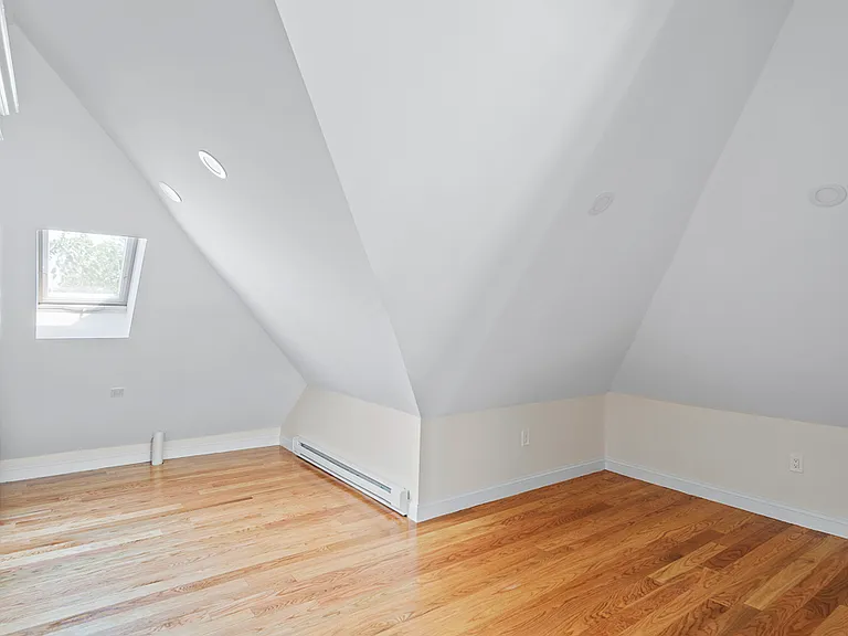 57 Yale St #57 — Photo 23