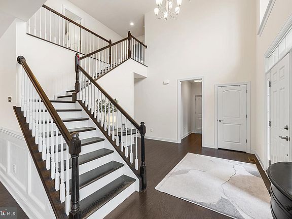 4th image of 12 Kaila Ct