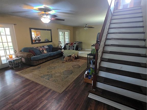 4th image of 1014 Excelsior Rd