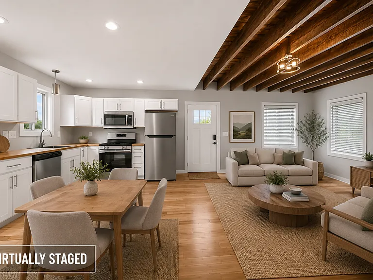 112 Lager Ln — Photo 3