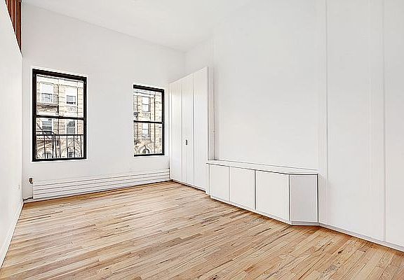 4th image of 72 E 3rd St APT 5C