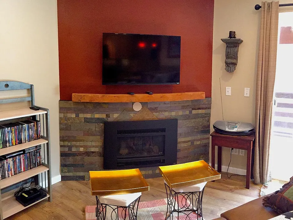 Warming Gas Fireplace & TV (cable included)