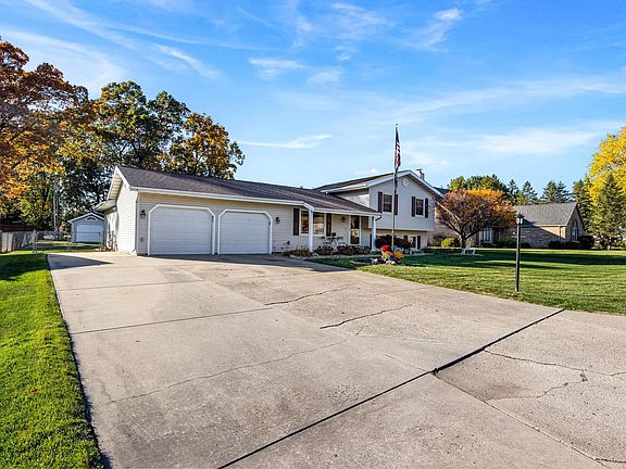 2nd image of 56009 Wynnewood Dr
