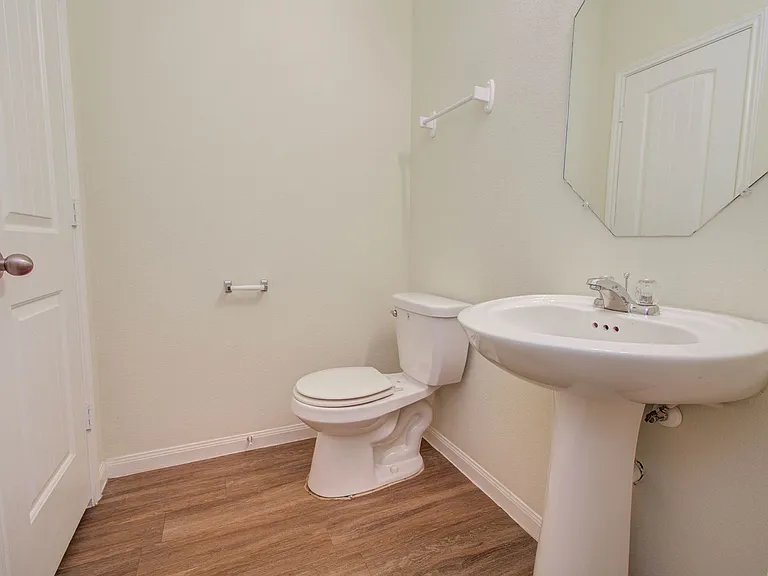 10410 Solitude Way — Photo 26