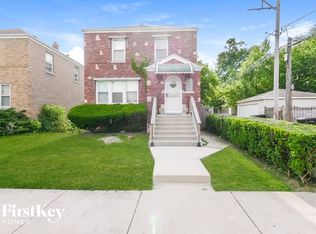 8245 S Campbell Ave, Chicago, IL 60652