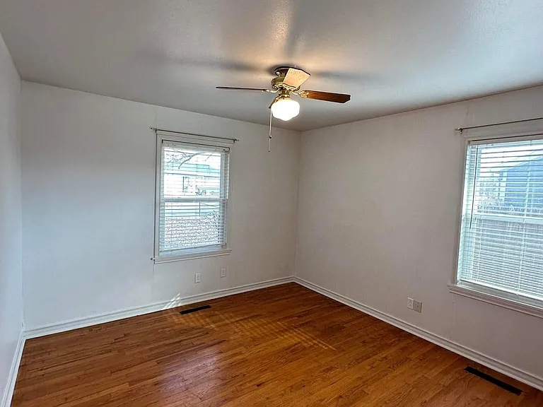 3603 Briscoe St — Photo 14