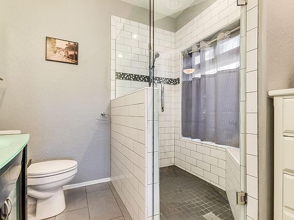 5th image of 8327 W Pima St