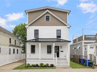 4 Atlantic St, Newport, RI 02840