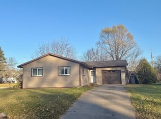 801 10th St SW, Little Falls, MN 56345