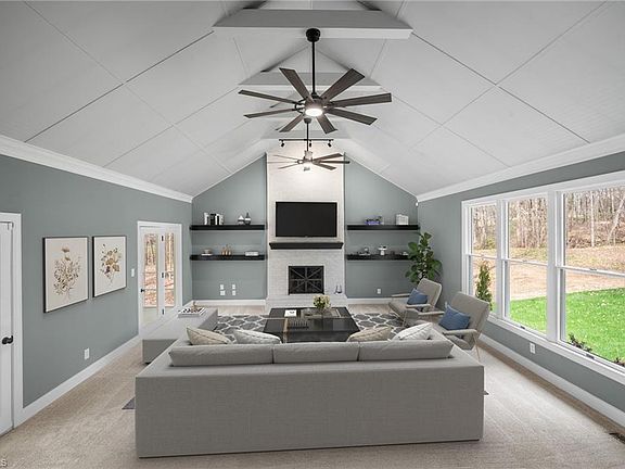 4th image of 270 Sweet Autumn Ln
