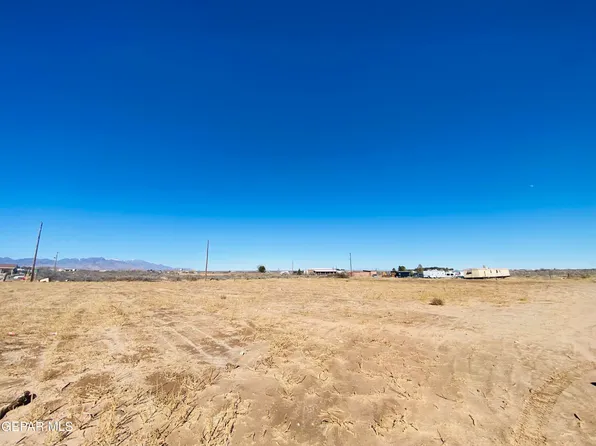 2080 Green Tree Loop, Chaparral, NM 88081